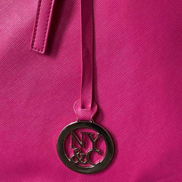 ❌SOLD New York & Company Pink Tote - Picture 2 of 8